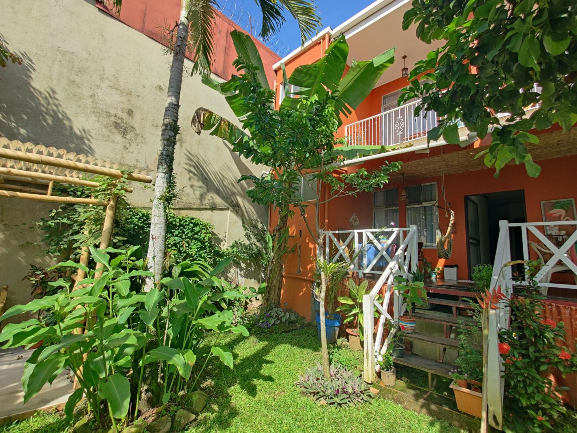 Casa De Lis Hotel & Tourist Info Centre توريالبا المظهر الخارجي الصورة